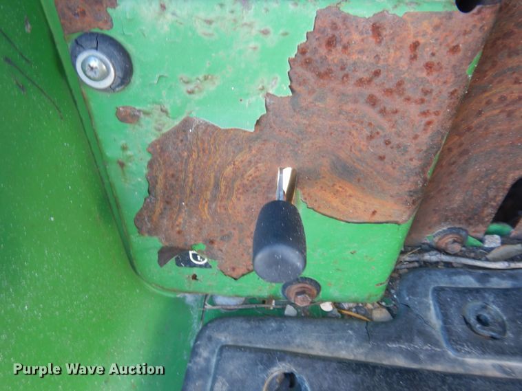 image for item DP0394 2000 John Deere 4700  tractor