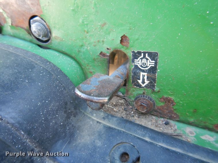 image for item DP0394 2000 John Deere 4700  tractor