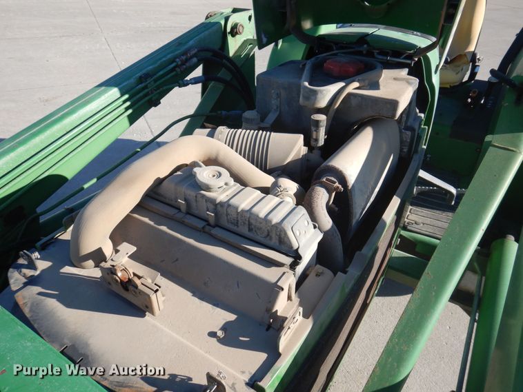 image for item DP0394 2000 John Deere 4700  tractor