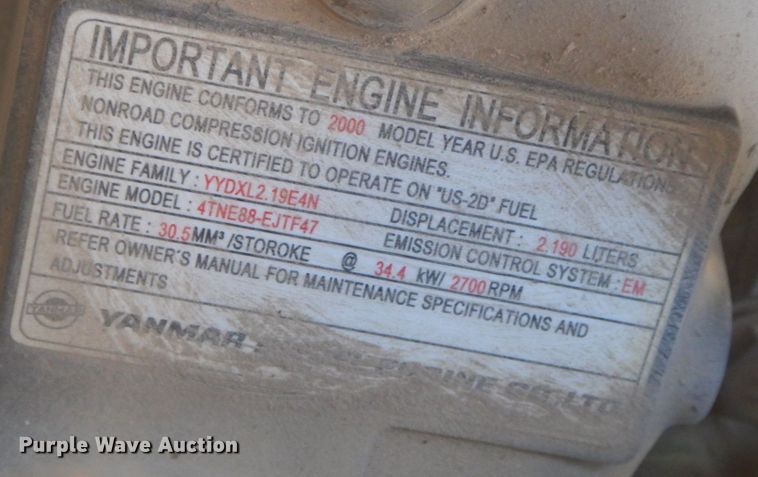 image for item DP0394 2000 John Deere 4700  tractor