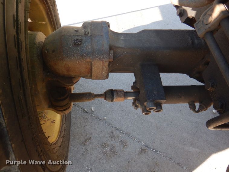 image for item DP0394 2000 John Deere 4700  tractor