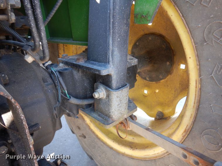 image for item DP0394 2000 John Deere 4700  tractor