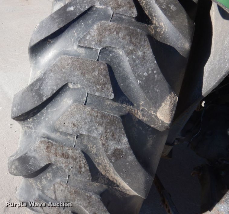 image for item DP0394 2000 John Deere 4700  tractor