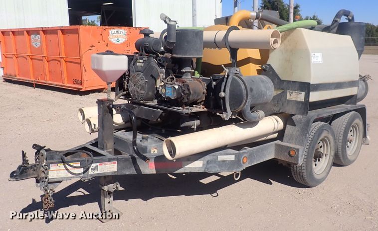 image for item DQ3033 2013 Vermeer V500LEG  vacuum excavator