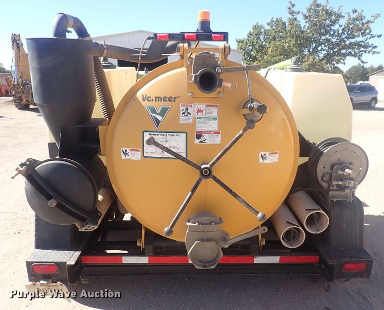 image for item DQ3033 2013 Vermeer V500LEG  vacuum excavator