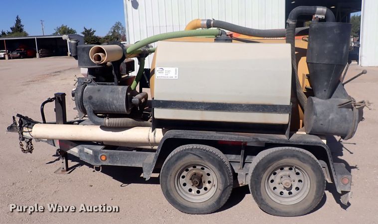 image for item DQ3033 2013 Vermeer V500LEG  vacuum excavator