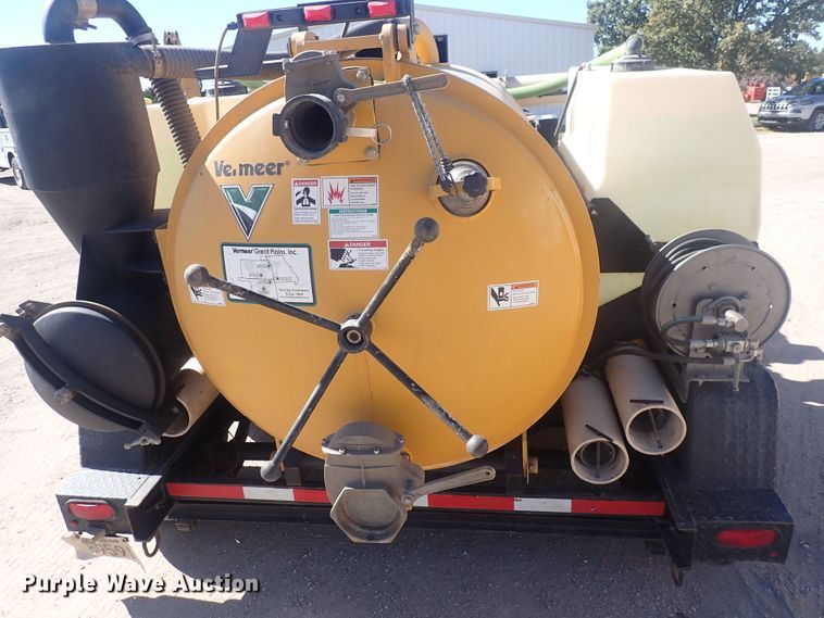 image for item DQ3033 2013 Vermeer V500LEG  vacuum excavator