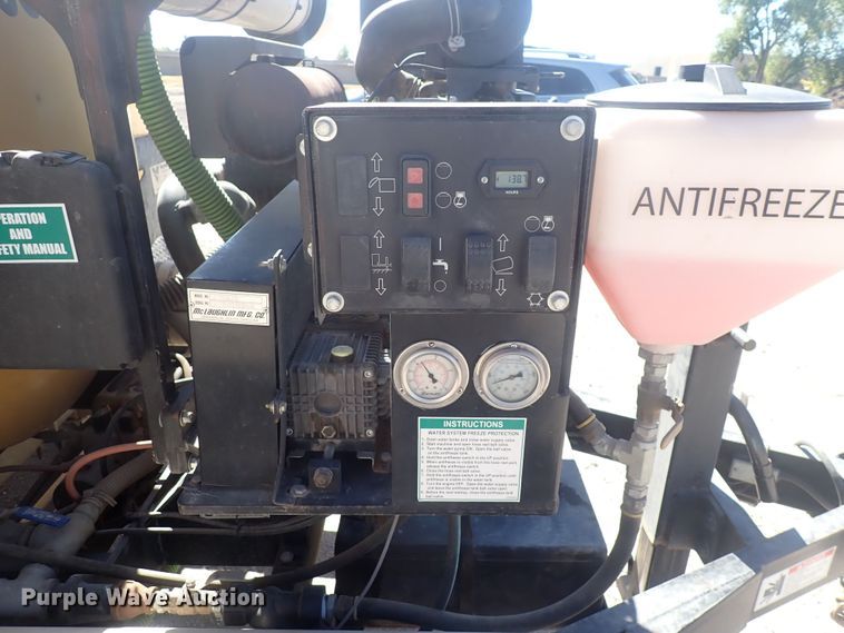 image for item DQ3033 2013 Vermeer V500LEG  vacuum excavator