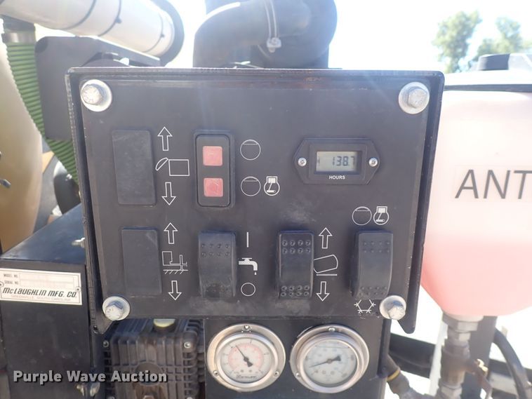 image for item DQ3033 2013 Vermeer V500LEG  vacuum excavator