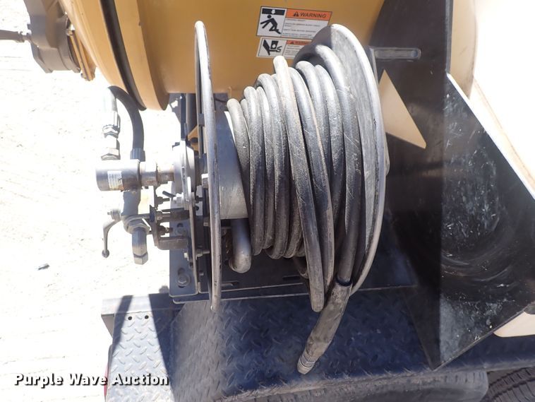 image for item DQ3033 2013 Vermeer V500LEG  vacuum excavator