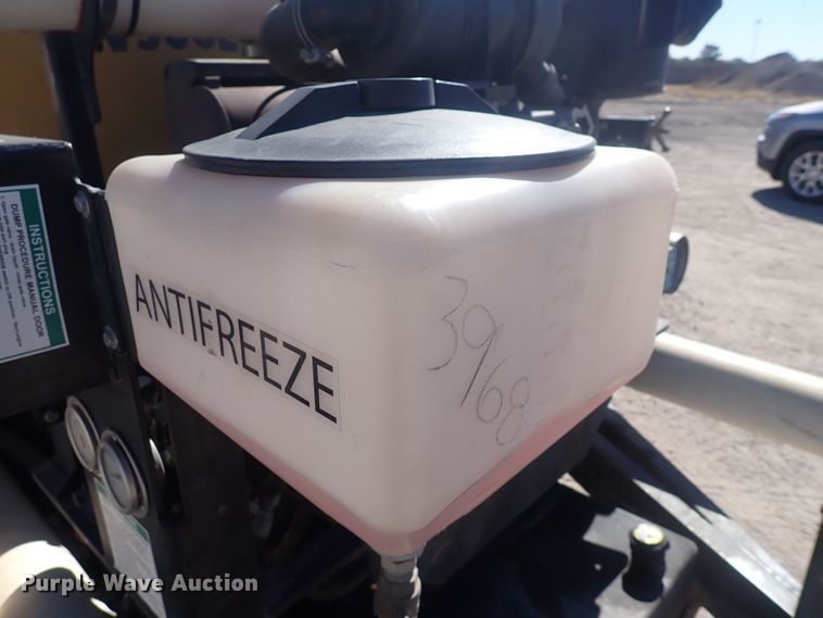 image for item DQ3033 2013 Vermeer V500LEG  vacuum excavator