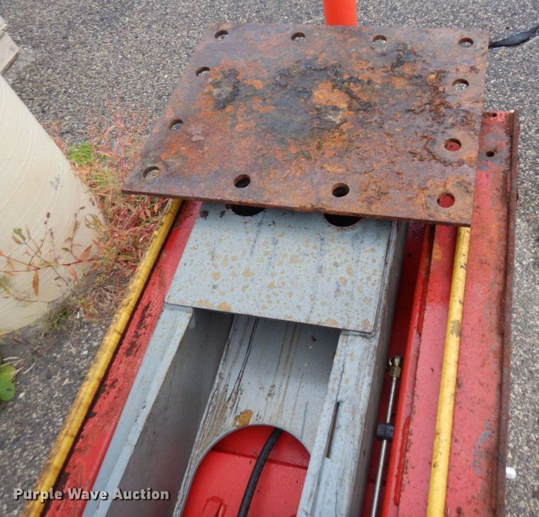 image for item DQ7241 Rotary 75-48FCPT2-3-3  automotive lift