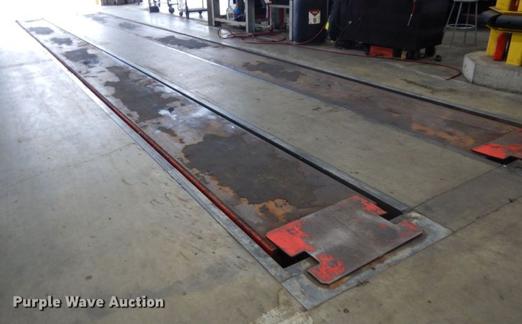 image for item DQ7241 Rotary 75-48FCPT2-3-3  automotive lift