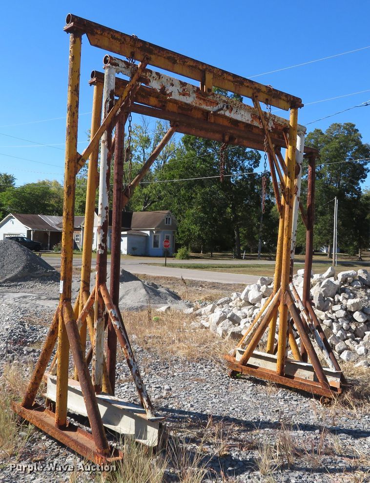 image for item DR0149 (4) shop built spreader stands