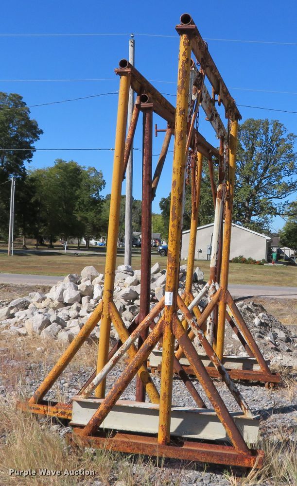 image for item DR0149 (4) shop built spreader stands