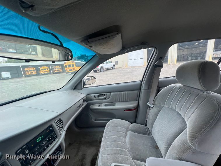 image for item HX9980 2002 Buick Century