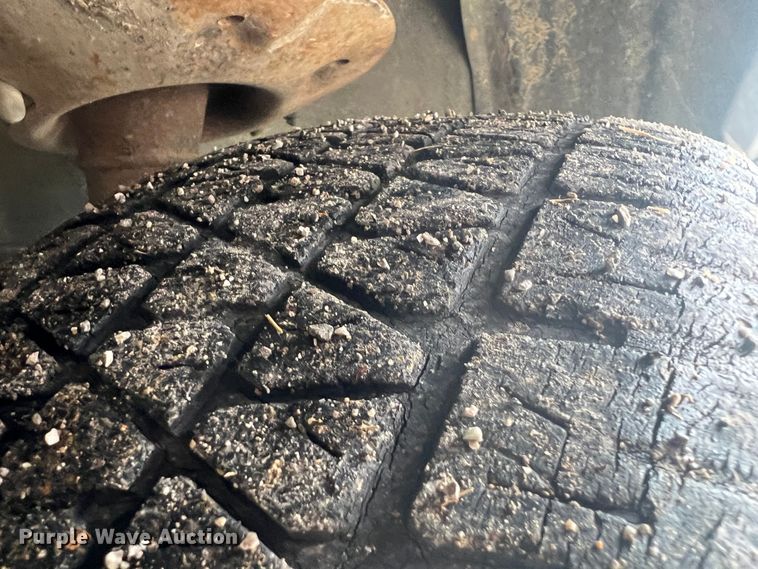 image for item HX9980 2002 Buick Century