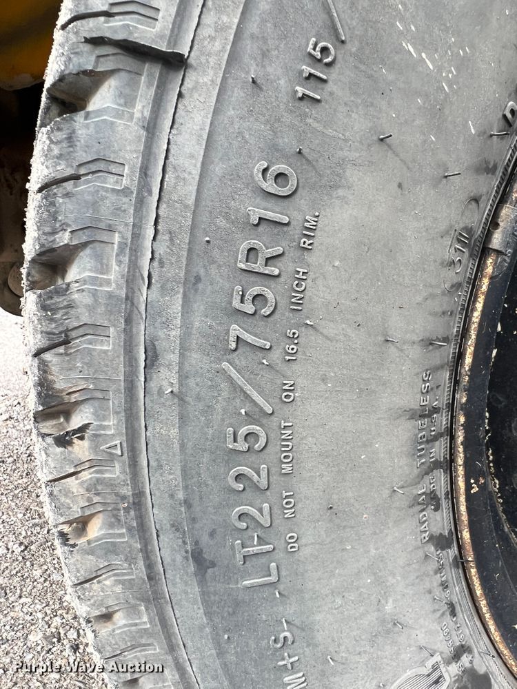 image for item HX9981 1998 Chevrolet Express G3500  school bus