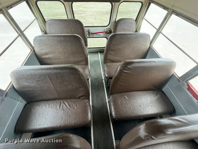 image for item HX9982 1997 Chevrolet B7 Bluebird  school bus