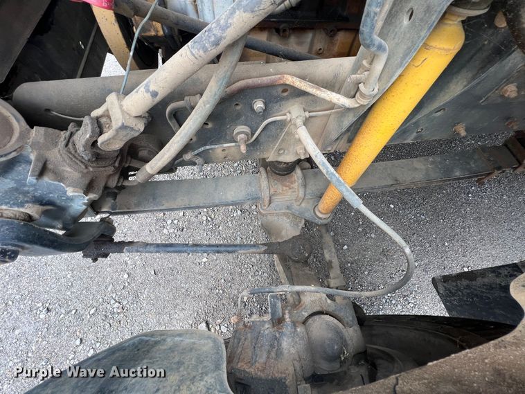 image for item HX9982 1997 Chevrolet B7 Bluebird  school bus