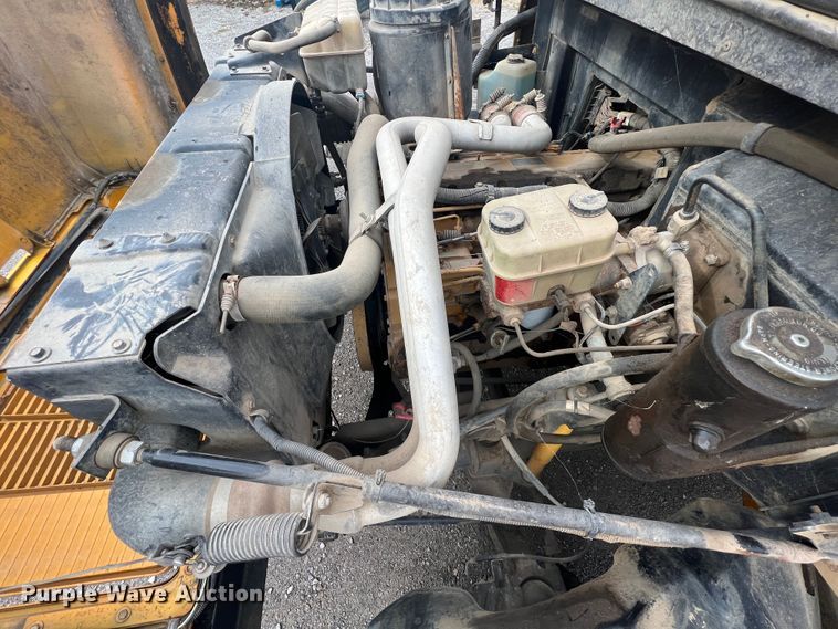 image for item HX9982 1997 Chevrolet B7 Bluebird  school bus