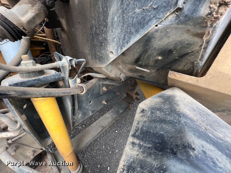 image for item HX9982 1997 Chevrolet B7 Bluebird  school bus