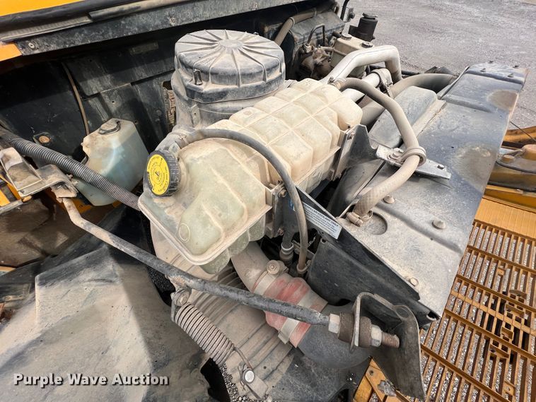 image for item HX9982 1997 Chevrolet B7 Bluebird  school bus