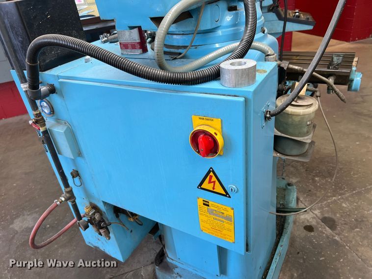 image for item IA9237 Hurco  milling machine