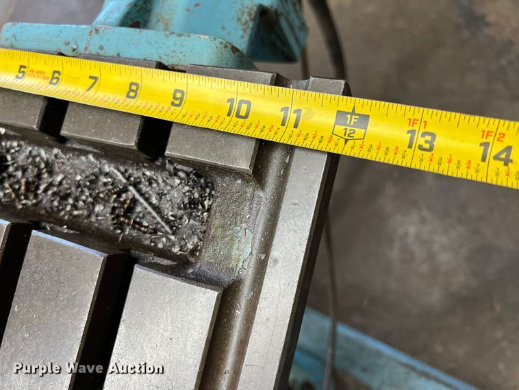 image for item IA9237 Hurco  milling machine