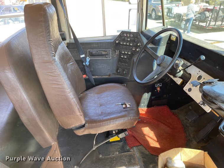 image for item JD9253 1997 Blue Bird  school bus