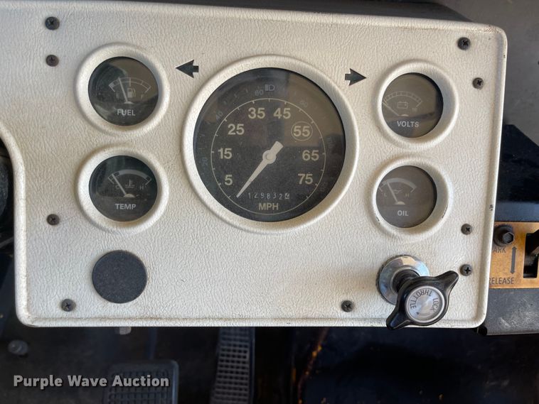 image for item JD9253 1997 Blue Bird  school bus