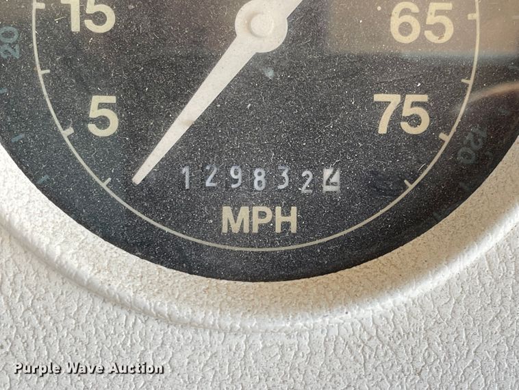 image for item JD9253 1997 Blue Bird  school bus