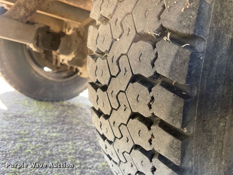 image for item JD9253 1997 Blue Bird  school bus