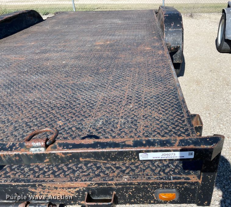 image for item JD9273 1992  tilt deck equipment trailer