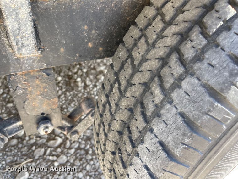 image for item JD9273 1992  tilt deck equipment trailer