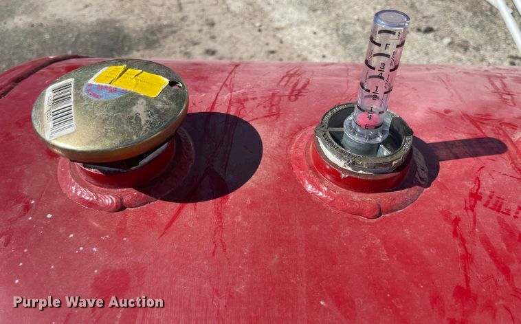 image for item JD9276 Fuel tank