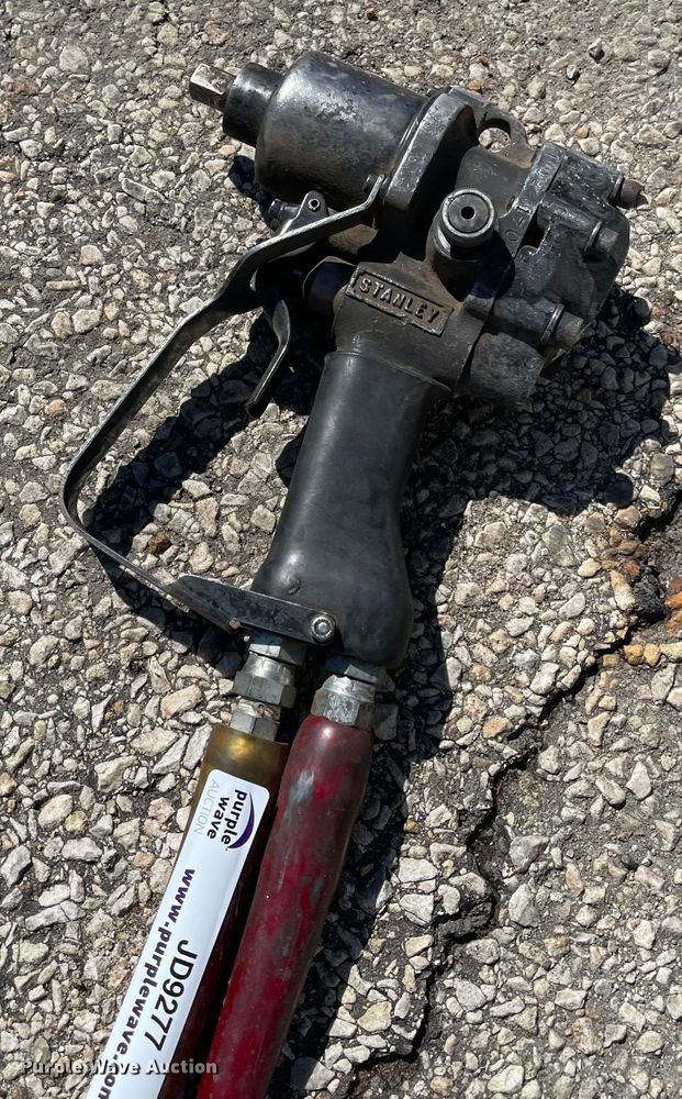 image for item JD9277 1/2" hydraulic impact gun