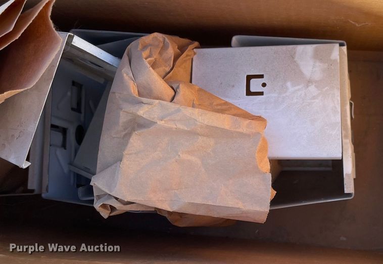 image for item JD9282 Electrical supplies