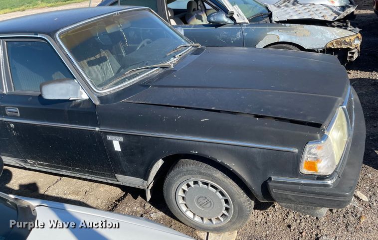 image for item JD9297 1989 Volvo 240 DL