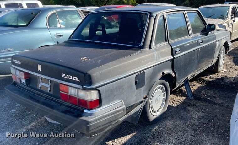 image for item JD9297 1989 Volvo 240 DL
