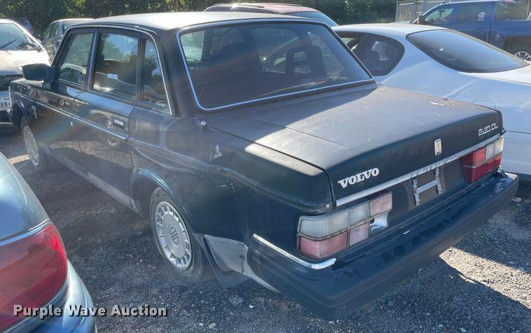 image for item JD9297 1989 Volvo 240 DL