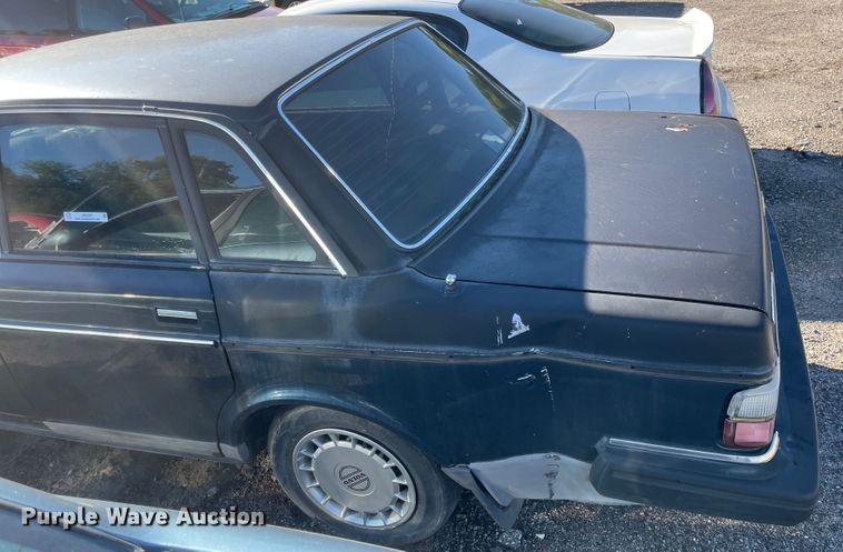 image for item JD9297 1989 Volvo 240 DL