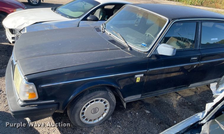 image for item JD9297 1989 Volvo 240 DL