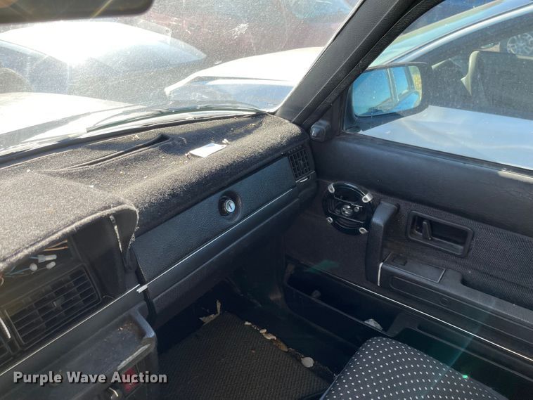 image for item JD9297 1989 Volvo 240 DL