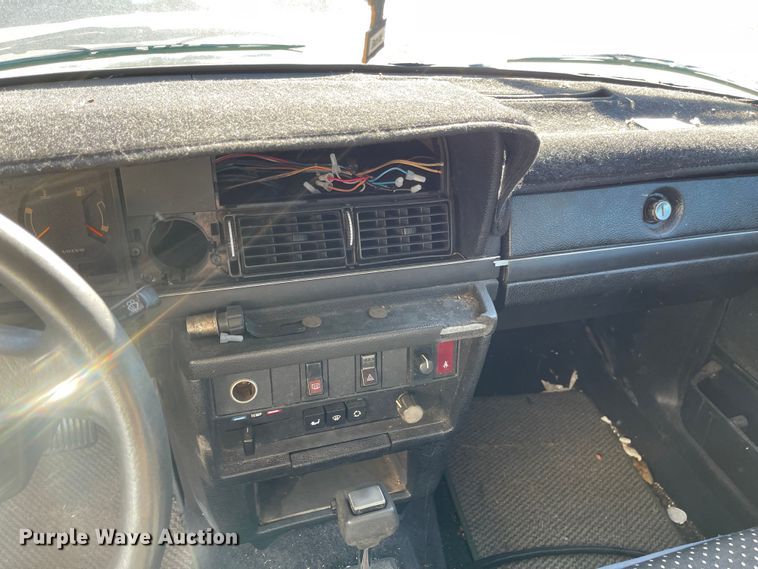 image for item JD9297 1989 Volvo 240 DL