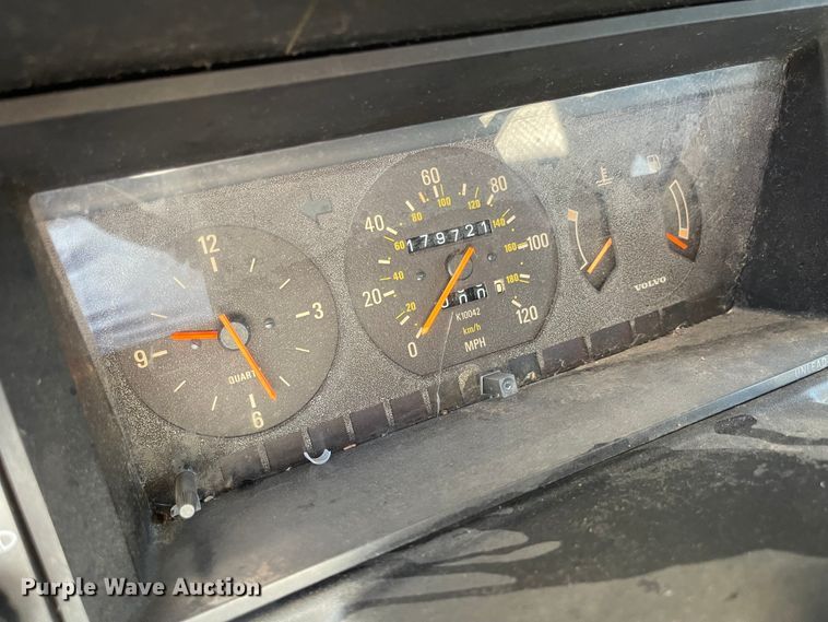 image for item JD9297 1989 Volvo 240 DL