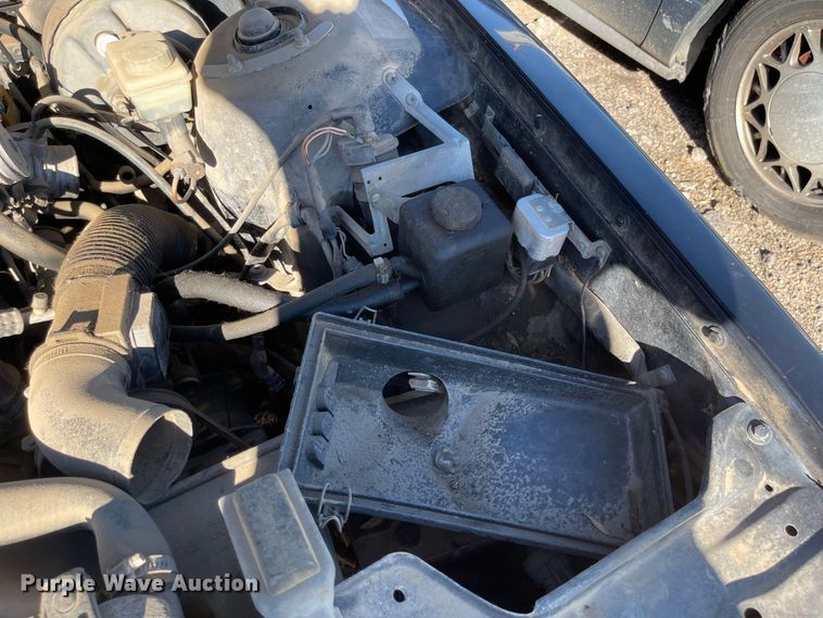 image for item JD9297 1989 Volvo 240 DL