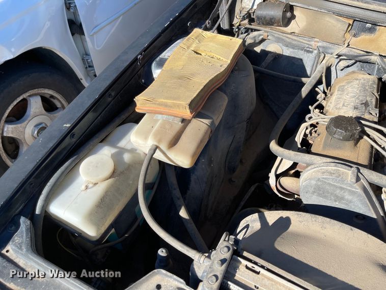 image for item JD9297 1989 Volvo 240 DL