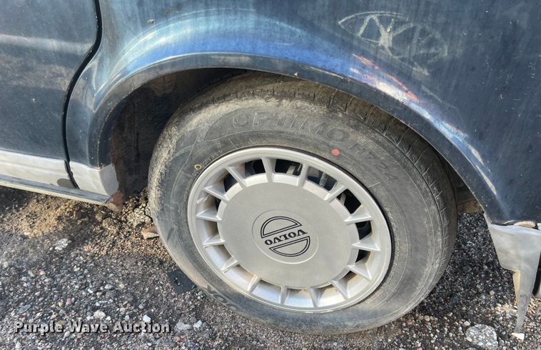 image for item JD9297 1989 Volvo 240 DL