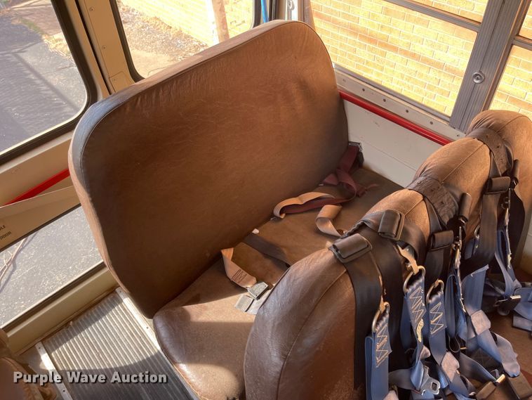 image for item JD9302 1994 Blue Bird  school bus